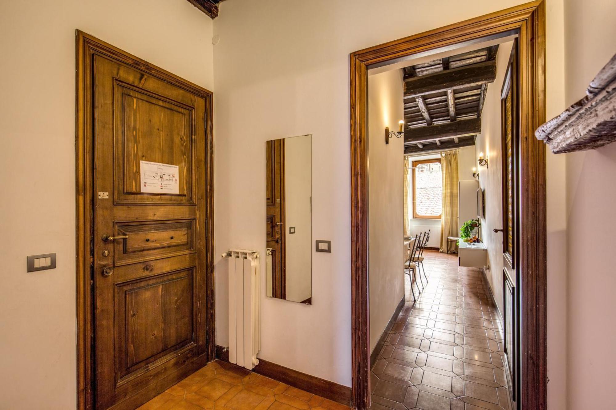 Elegant Apartment Behind The Colosseum Roma Exterior foto