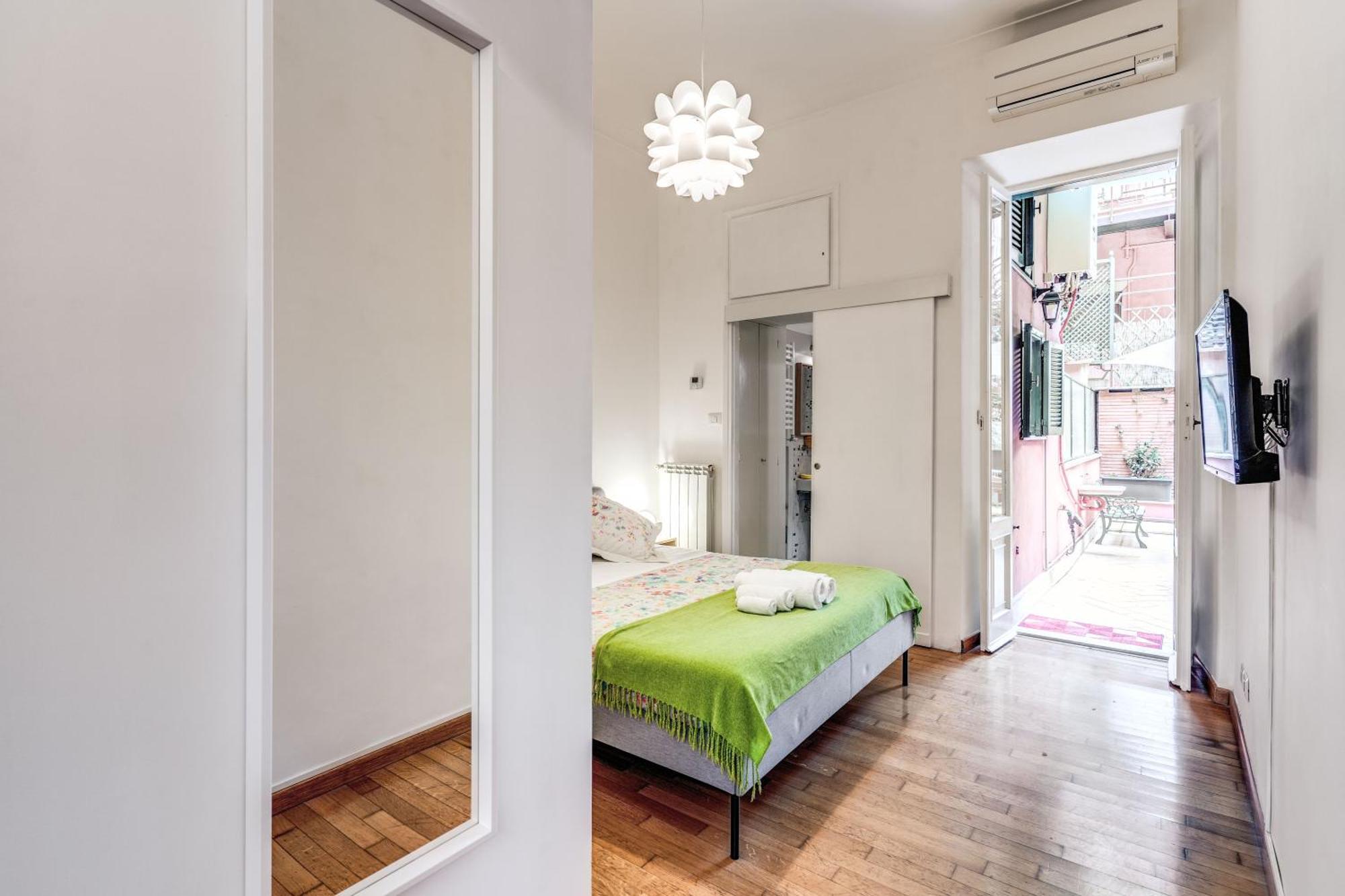 Elegant Apartment Behind The Colosseum Roma Exterior foto
