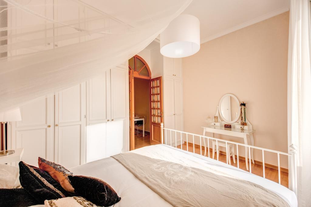 Elegant Apartment Behind The Colosseum Roma Quarto foto